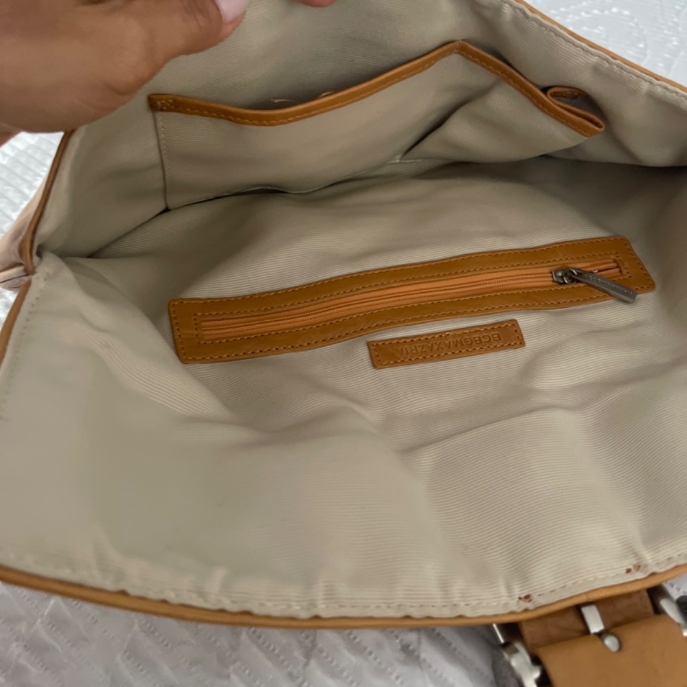 BCBGmaxaria tan leather envelope clutch - Picture 5 of 7